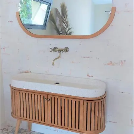 Cosy House * Saint-Siffret